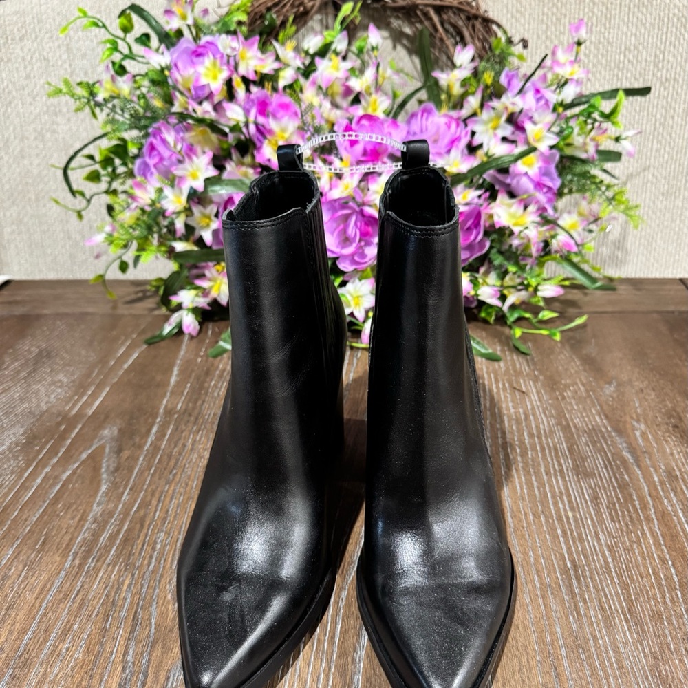 Marc Fishers Black Ankle Boots - New - Size 8.5M